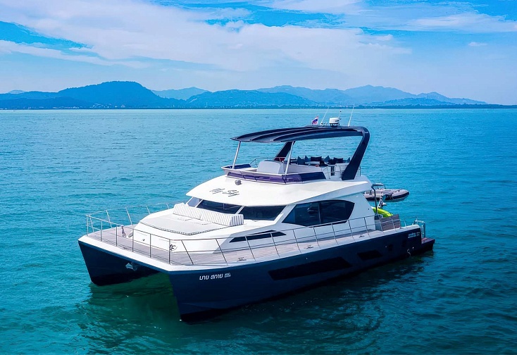 Power Catamaran 53